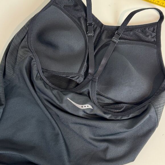 Saucony Black Grey Cropped Tights & Striped Tank Top Set M - Picture 11 of 13